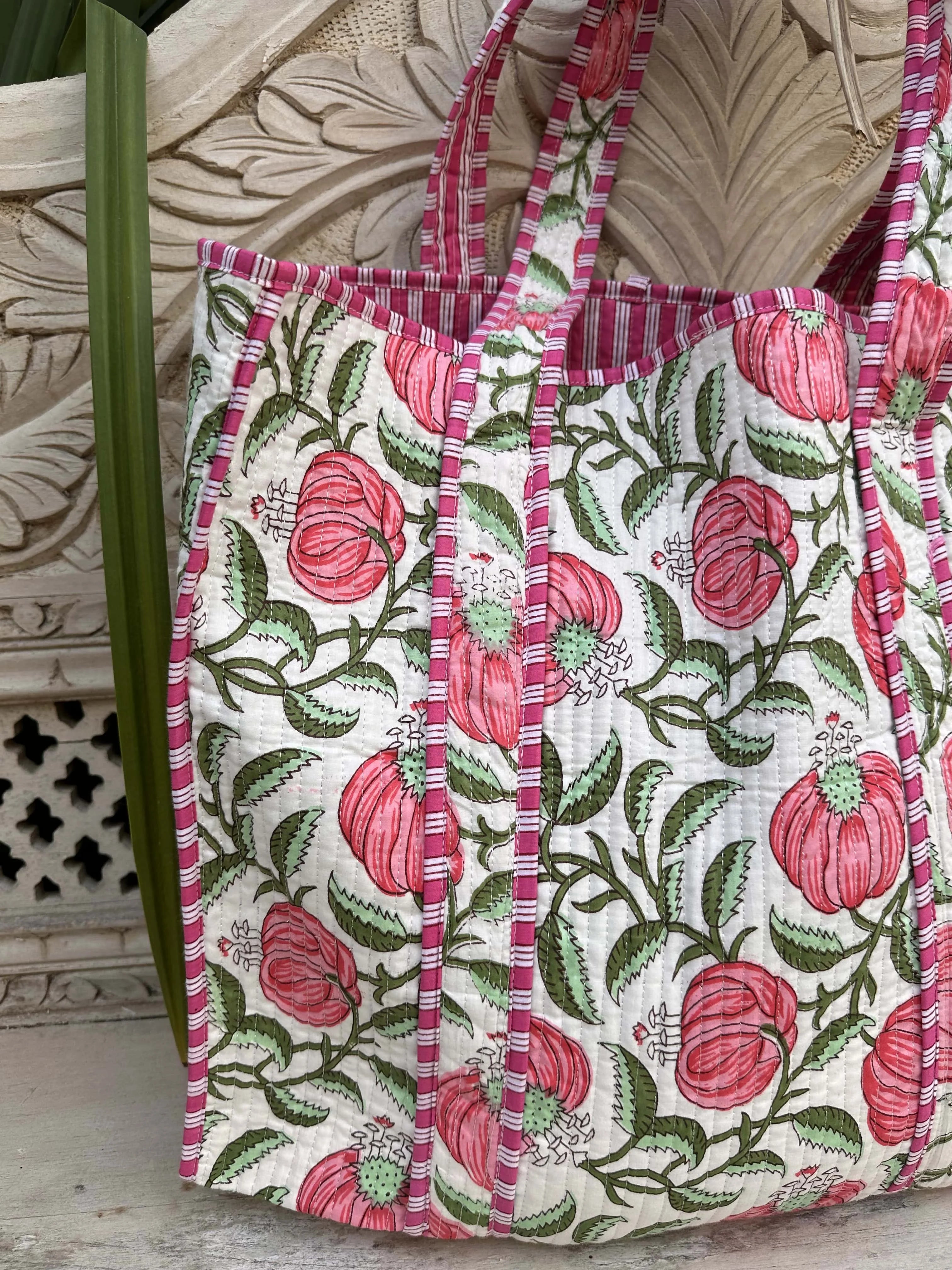 BLOOM QUILTED TOTE BAG