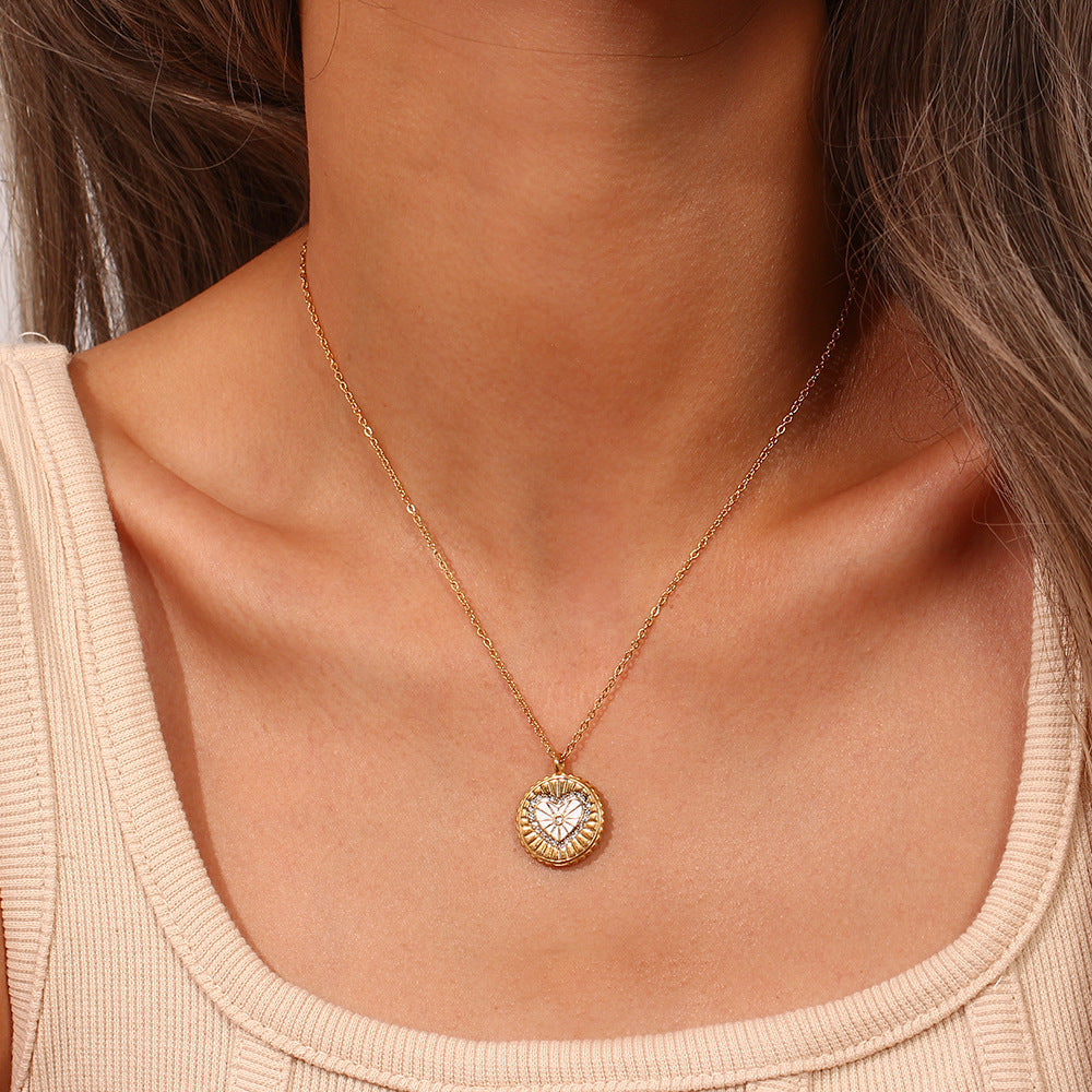 SABLE REVERSIBLE HEART NECKLACE